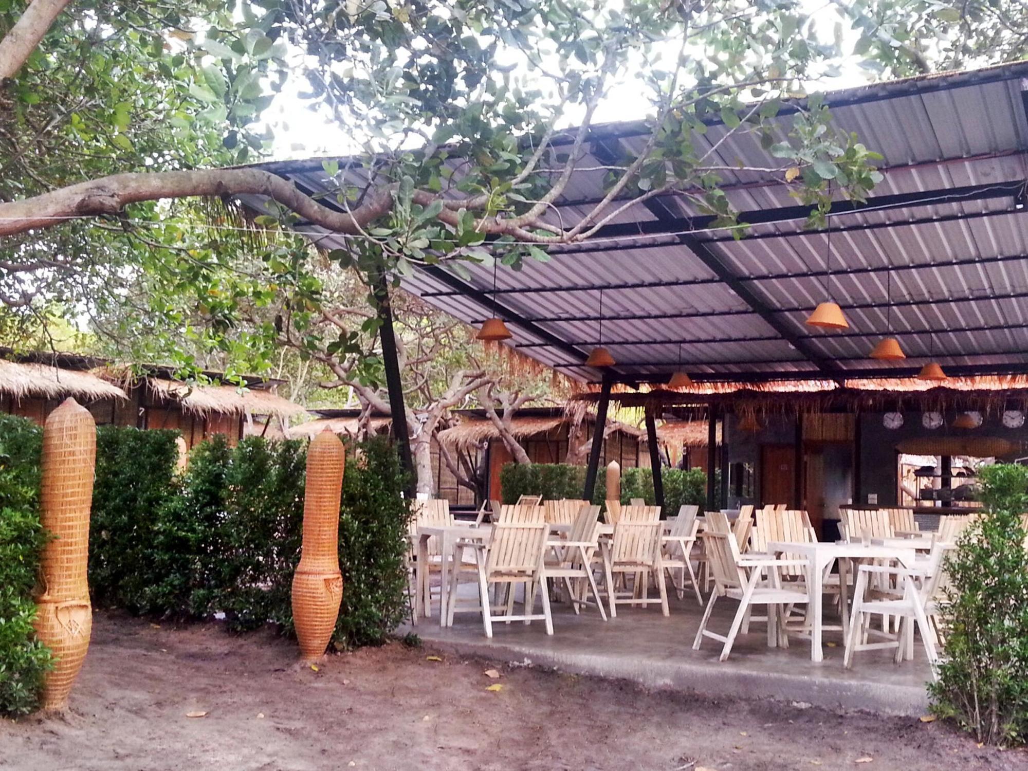 Little Hut Hotel Ко Паям Екстериор снимка