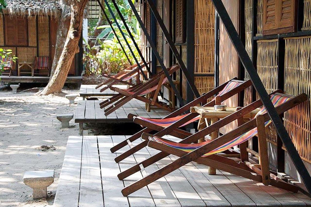 Little Hut Hotel Ко Паям Екстериор снимка