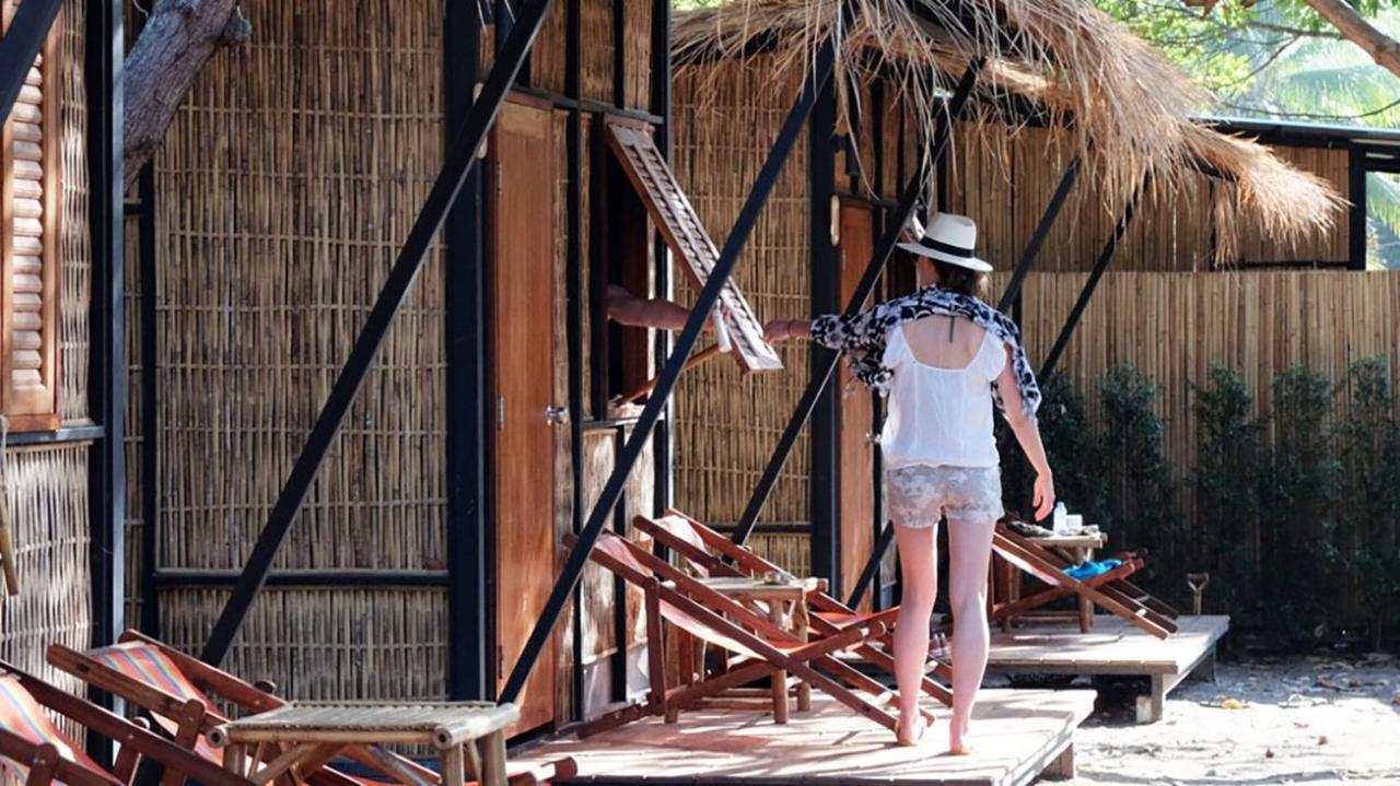Little Hut Hotel Ко Паям Екстериор снимка